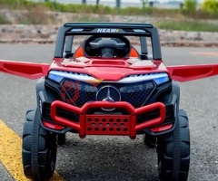 Rechargeable Jeeps for kids |Three motors |Baeby