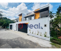 Modern House for sale in Piliyandala
