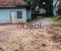 Land for sale in Rattanapitiya
