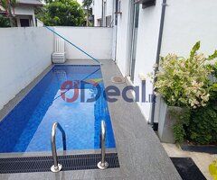 Looking house with swimming Pool?