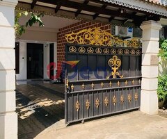 Tourist villa for sale in Ahungalla